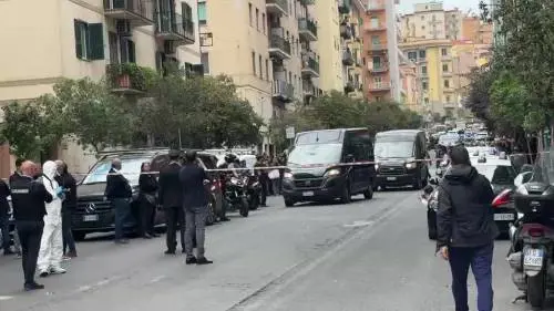 Rapina a Napoli, l'arrivo dei reparti speciali