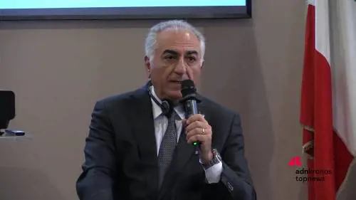 Iran, Pahlavi: “Potrei essere leader per governo di transizione, no a vendette”