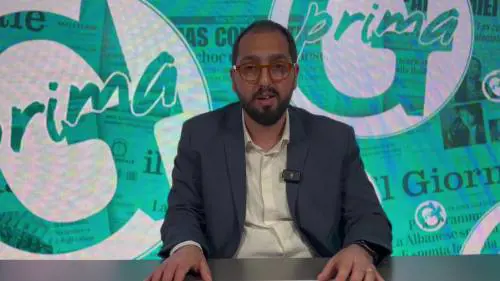 Gli avvocati rossi bloccano i rimpatri, fango sugli Alpini, l’Ue promuove il modello Albania