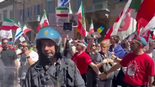 Milano, sinistra divisa in tre spezzzoni