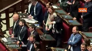 Bella Ciao e Inno su Camera con Vista su La7 ma guarda in alto, di Alexander jakhnagiev