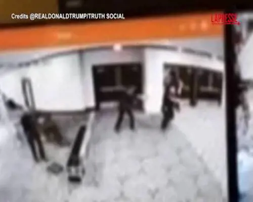 La fuga dell'uomo che ha sparato a Washington