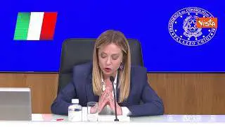 Meloni su nuovo Decreto Lavoro: Congedi parentali portati a 3 mesi coperti all'80%