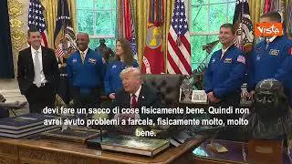 Trump: Per essere astronauti bisogna essere intelligenti ed energici, quindi non avrei problemi