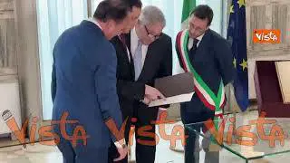 Tajani consegna a Rubio l'albero genealogico della sua famiglia italiana