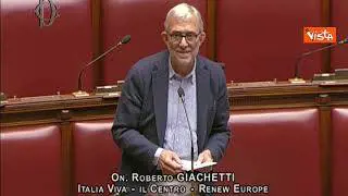 Giacchetti (Iv) si incatena alla Camera e dichiara sciopero sete: Stop sequestro vigilanza Rai