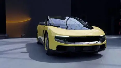 Ferrari Luce, il video della nuova opera del Cavallino
