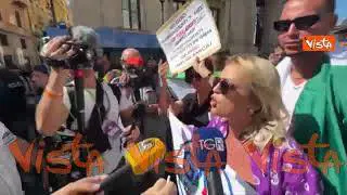Pascale al Pride: Pannella e Berlusconi mi hanno insegnato tolleranza