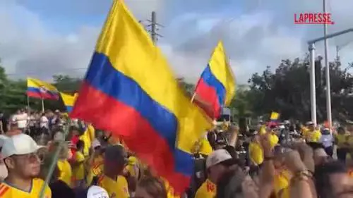 Colombia, sostenitori di de la Espriella in festa a Barranquilla - VIDEO