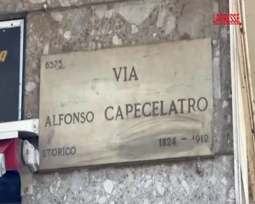Il testimone: "Stava scappando e l'ho bloccato a terra"