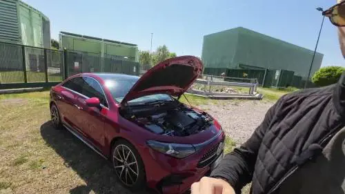 La nuova Mercedes CLA Hybrid: guarda il video 