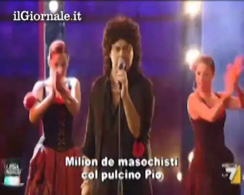 Il Pulcino Pio di Crozza in versione Gipsy Kings