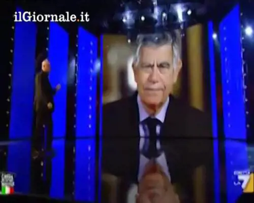 Crozza contro il sottosegretario Polillo