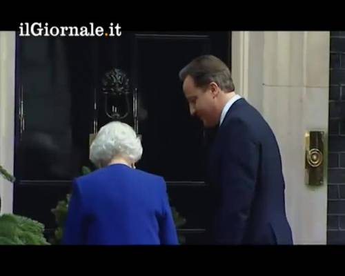 La storica visita della Regina a Downing Street