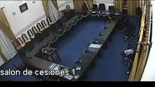 Deputato stupra una donna in Aula