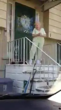Nonna-ballerina: che show a 88 anni!
