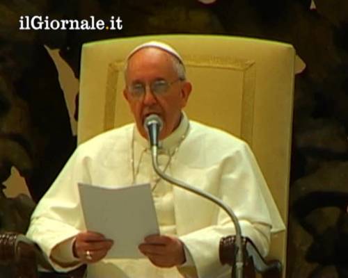 Papa: "Benedizione di cuore"