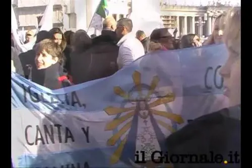 L'emozione dei fedeli