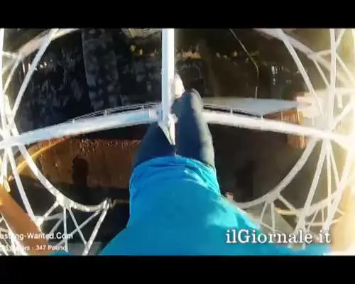 In equilibrio a 100 metri da terra