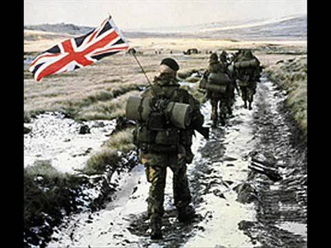 La Thatcher e l'annuncio della guerra nelle Falklands