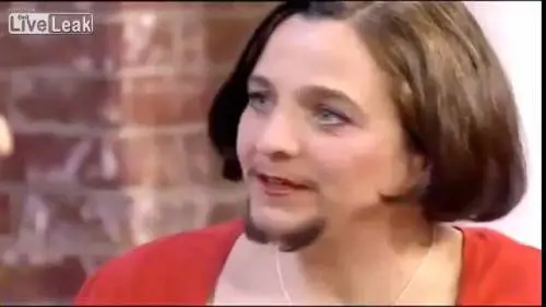 AAA cercasi marito per donna barbuta