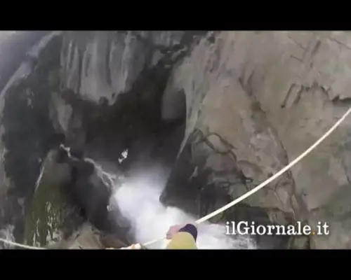 Il funambolo sulle cascate