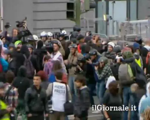 Scontri a Madrid contro l'austerity