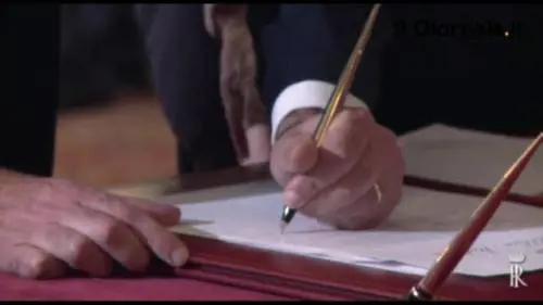 Fuorionda al Quirinale: "Come si leggerà questa qua?"