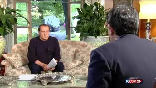 Berlusconi: "Via l'Imu o niente fiducia"