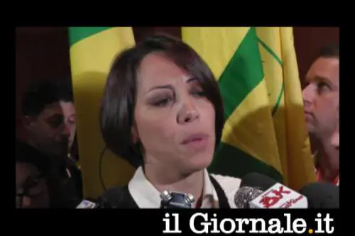 Il ministro De Girolamo: "Più aiuti ai giovani"