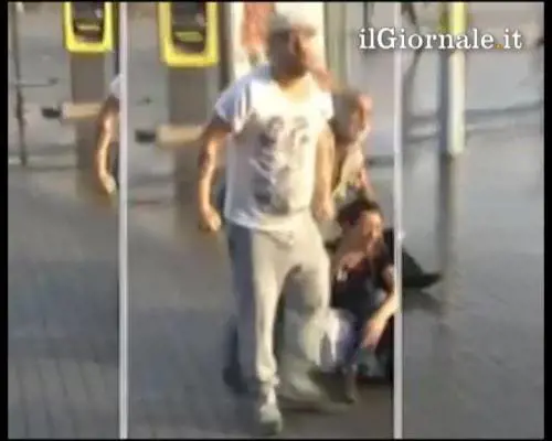 Turchia, sfida cannone ad acqua e viene spazzato via