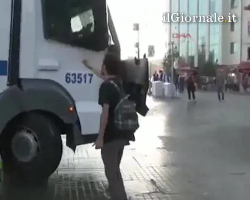 Istanbul a ferro e fuoco