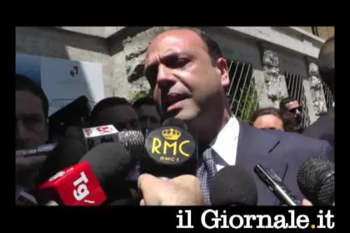 Iva, Alfano: "La ricetta è ridurre le tasse"