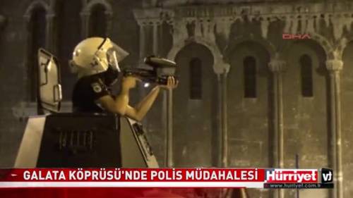 Scene di guerra a Istanbul