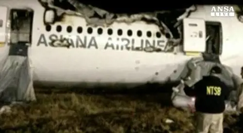 San Francisco, i passeggeri: "Aereo troppo lento"