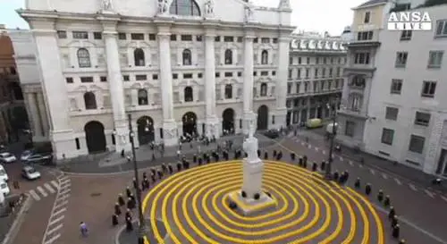 Protesta a Piazza Affari