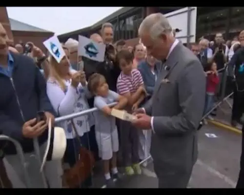 Carlo non rinuncia alla visita a York