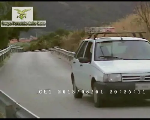 Molise, un video inchioda un piromane