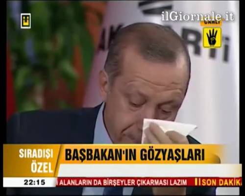 Primo ministro turco piange morte 17enne