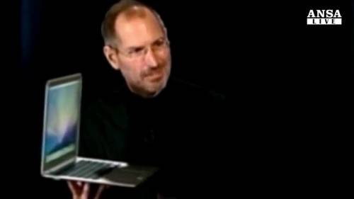 Apple "tradisce" Steve Jobs