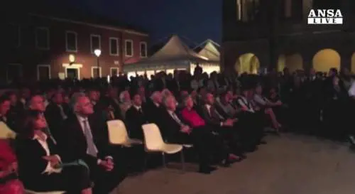 Letta: "Basta vergognarsi delle larghe intese"