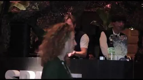 Renzi "gigioneggia" alla Vogue Fashion Night