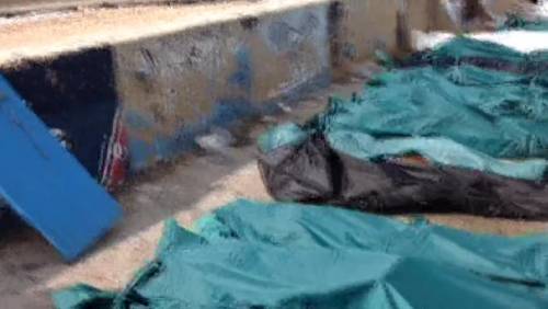 Lampedusa, cadaveri sulle banchine