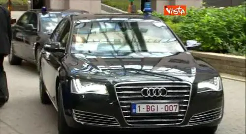 L'auto della Merkel targata 007