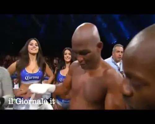 Boxe, Hopkins campione del mondo a 50 anni