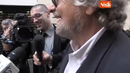 Grillo: "Che carino Letta che mi critica"