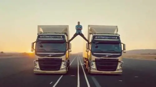 Jean-Calude Van Damme, che spaccata!