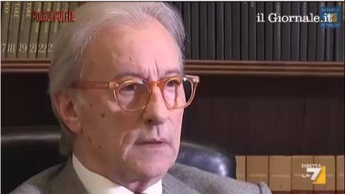 Feltri a Piazza Pulita: "La macchina del fango? Non sono io, è Repubblica"