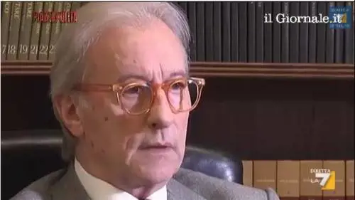 Feltri a Piazza Pulita: "La macchina del fango? Non sono io, è Repubblica"