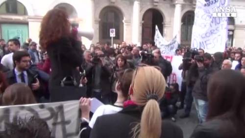 Roma, proteste in piazza e sul web contro il maxiconcorso "truccato"